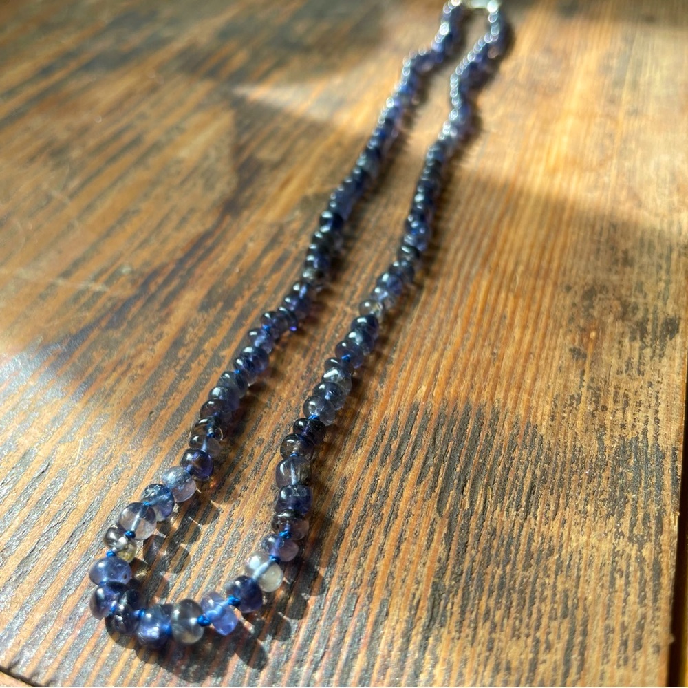 17.5" Iolite Blue Silk Hand Knotted Sterling Silver .925